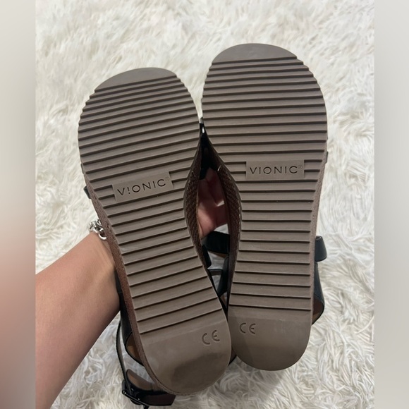 Vionic Clarisa Raffia Sandal - Size 9.5 - Picture 5 of 9